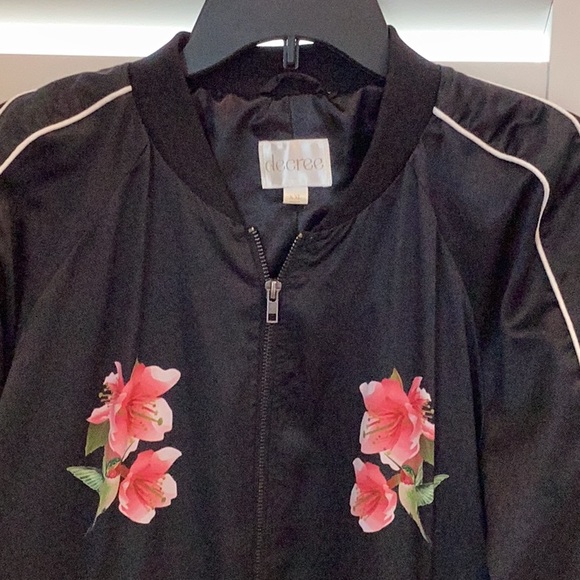 Decree Women’s Jacket, Size XXL, New without tags. - Picture 4 of 8